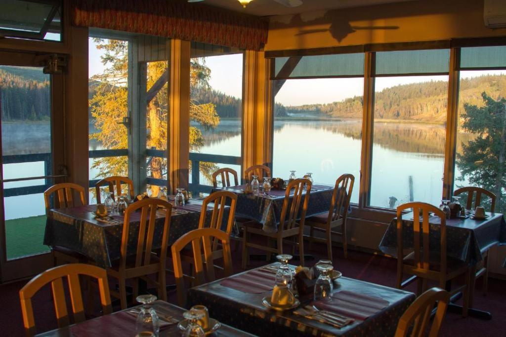 Lac Le Jeune Nature Resort Logan Lake Eksteriør billede