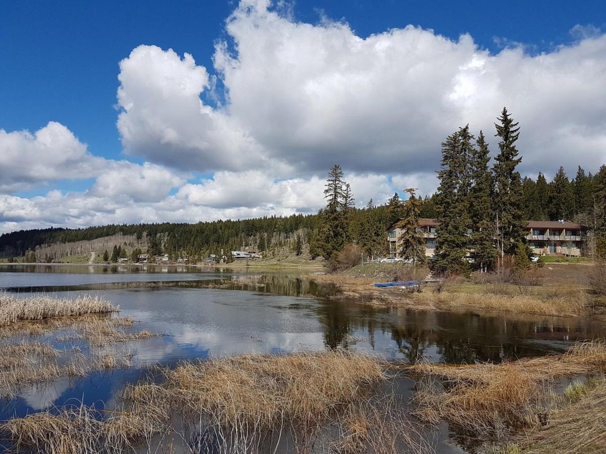 Lac Le Jeune Nature Resort Logan Lake Eksteriør billede