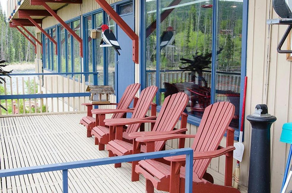 Lac Le Jeune Nature Resort Logan Lake Eksteriør billede