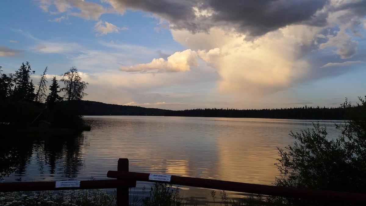Lac Le Jeune Nature Resort Logan Lake Eksteriør billede