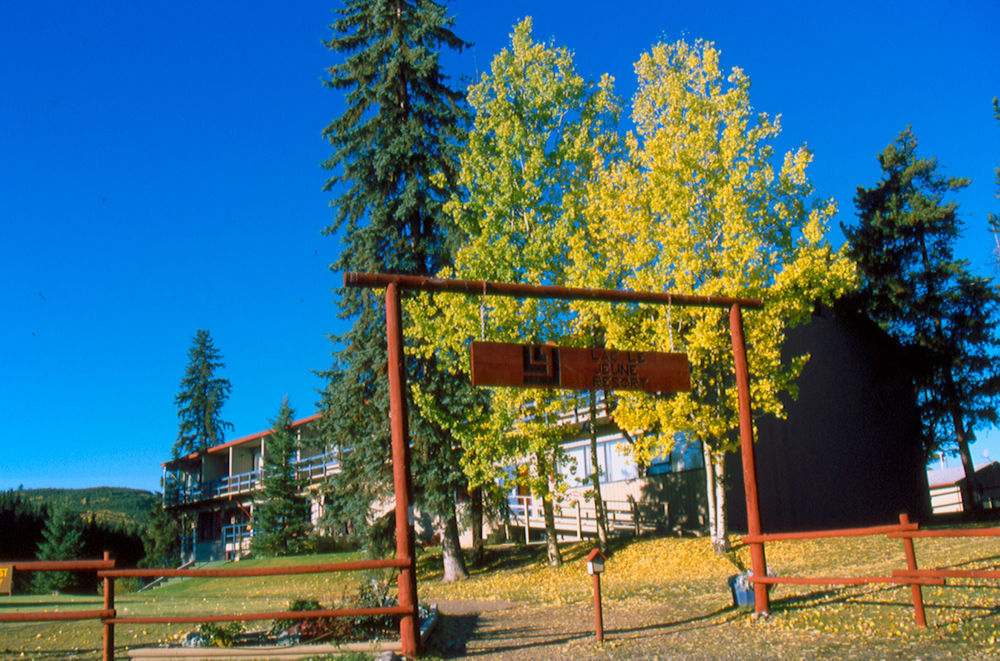 Lac Le Jeune Nature Resort Logan Lake Eksteriør billede